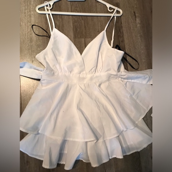 Summer blow out $15!! - Picture 3 of 8